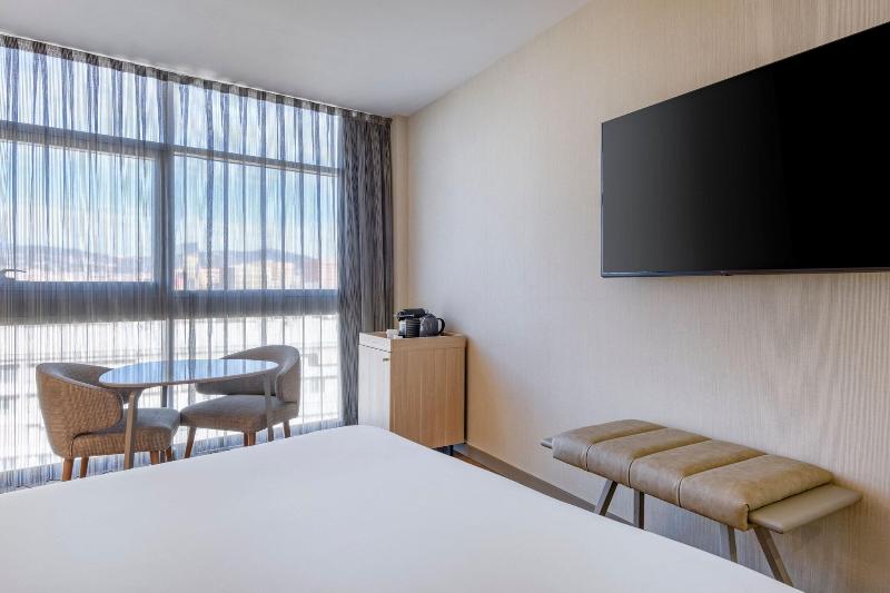 キングサイズベッドのスタンダードルーム, Ac Hotel Som By Marriott