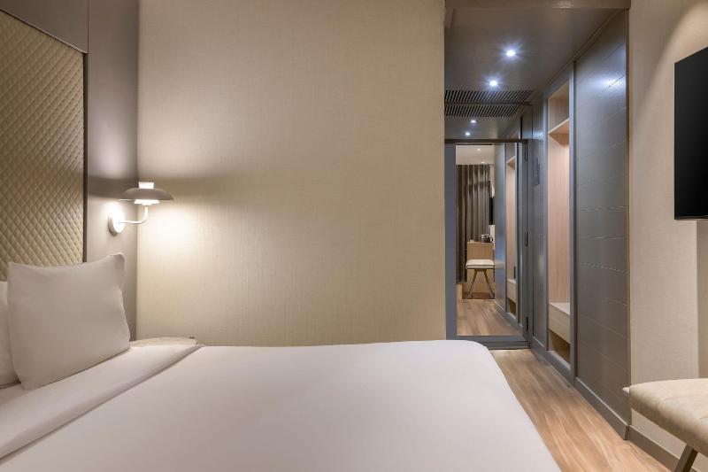 キングサイズベッドのスタンダードルーム, Ac Hotel Som By Marriott