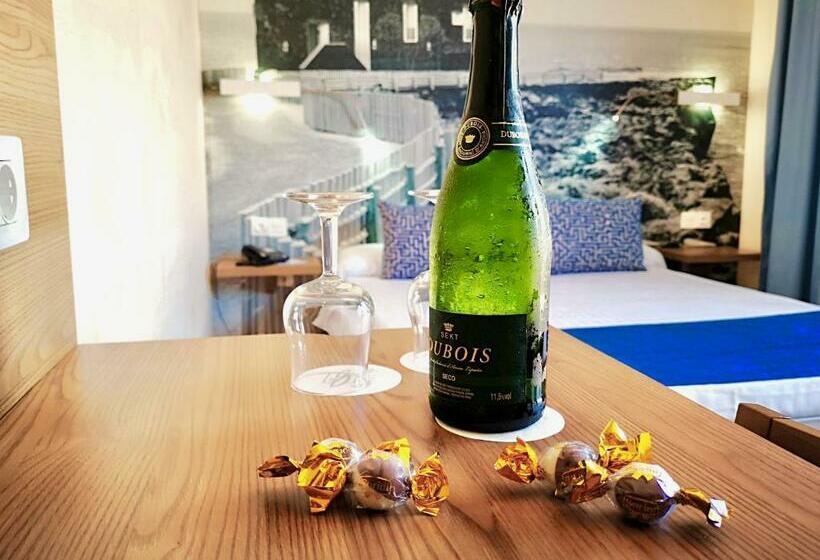 Номер Стандарт Вид на Город, Adonis Plaza