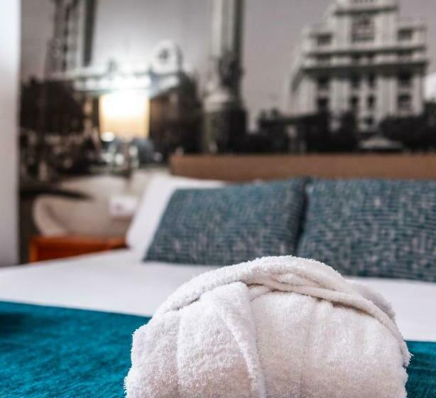 Номер Стандарт Вид на Город, Adonis Plaza