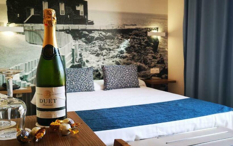 Номер Стандарт Вид на Город, Adonis Plaza