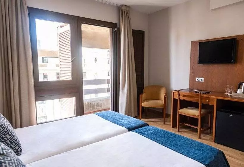 اتاق استاندارد با بالکن, Adonis Plaza