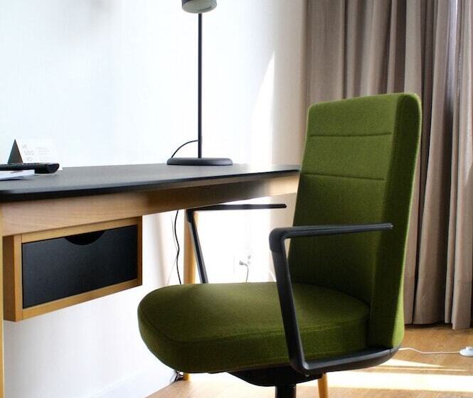 اتاق لوکس, Artiem Madrid