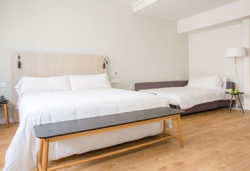 اتاق لوکس سه تخته, Artiem Madrid