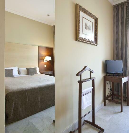 اتاق استاندارد سه نفره, Suites Barrio De Salamanca