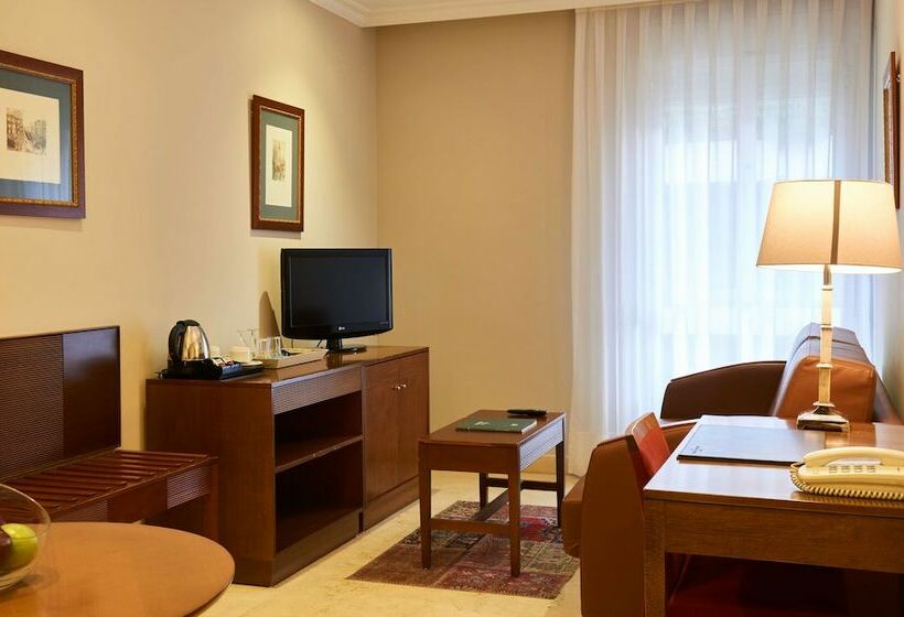 اتاق استاندارد سه نفره, Suites Barrio De Salamanca