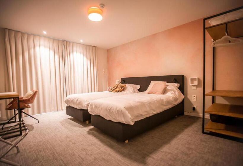 Номер Стандарт, B&b Elementum