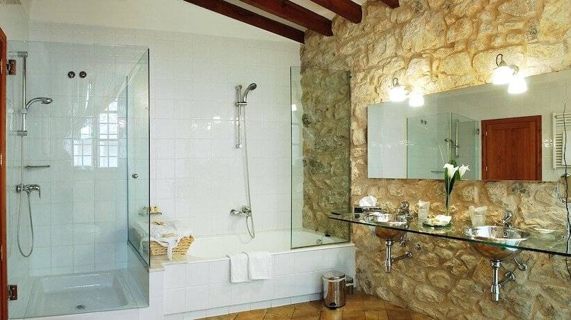 キングサイズベッドのデラックスルーム, Cas Comte Suites & Spa   Adults Only