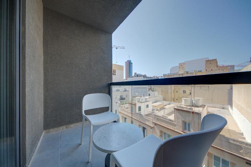 اتاق سوپریور, Cervol