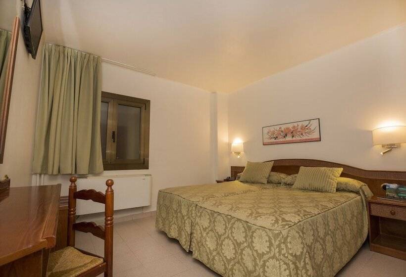 اتاق اکونومی, Cervol by Nexta