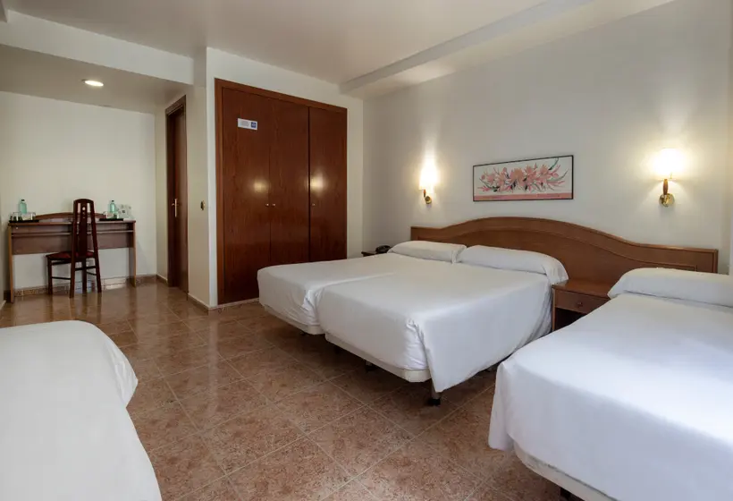 اتاق استاندارد چهار تخته, Cervol by Nexta