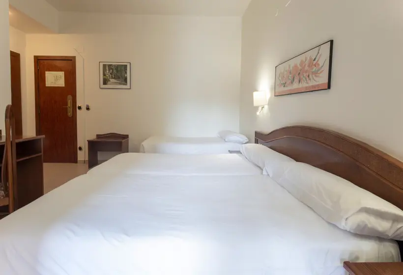 اتاق استاندارد سه نفره, Cervol by Nexta