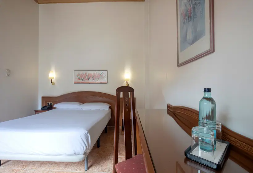 اتاق استاندارد, Cervol by Nexta