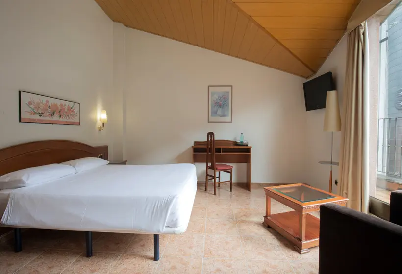 اتاق استاندارد, Cervol by Nexta