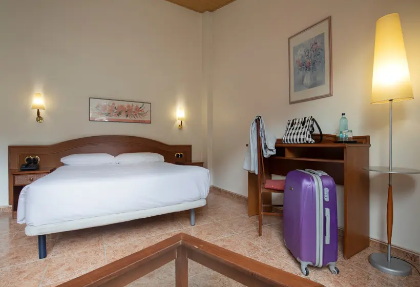 اتاق استاندارد, Cervol by Nexta