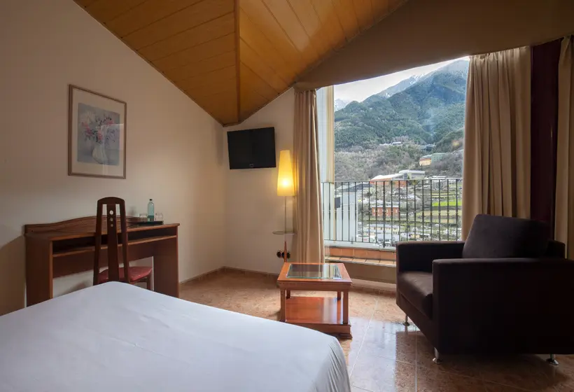 اتاق استاندارد, Cervol by Nexta