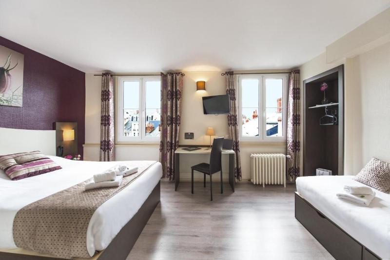 غرفة قياسية ثلاثية, Cristal Hôtel Restaurant   Logis Hotels