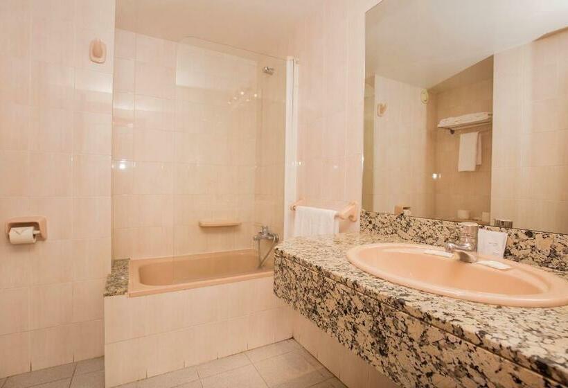 اتاق استاندارد, Cervol by Nexta