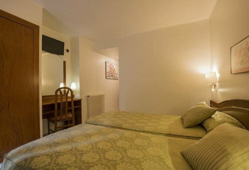 اتاق استاندارد, Cervol by Nexta