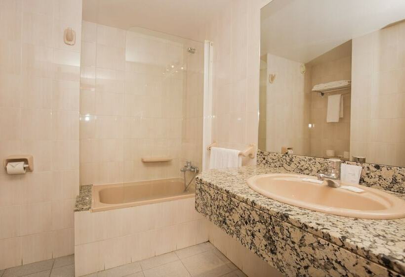 اتاق استاندارد, Cervol by Nexta