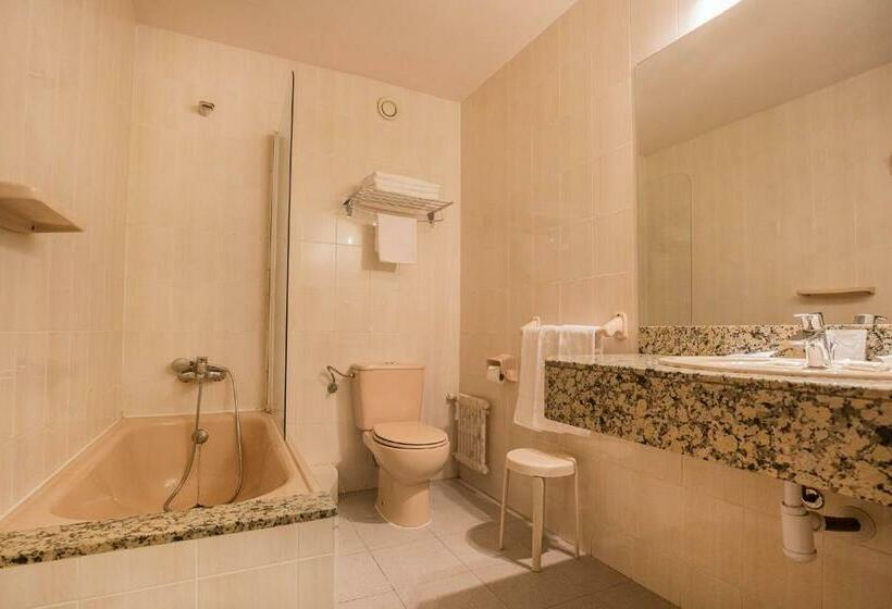 اتاق استاندارد چهار تخته, Cervol by Nexta