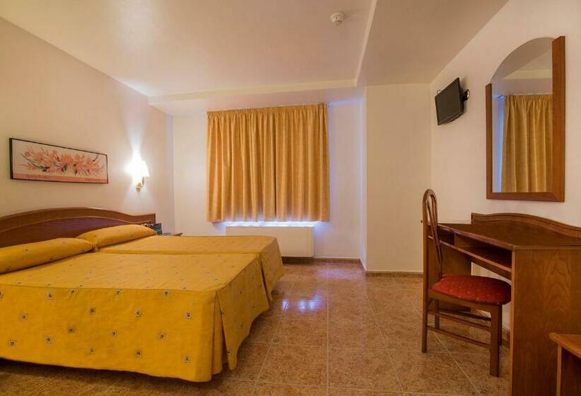 اتاق سوپریور چهار تخته, Cervol by Nexta