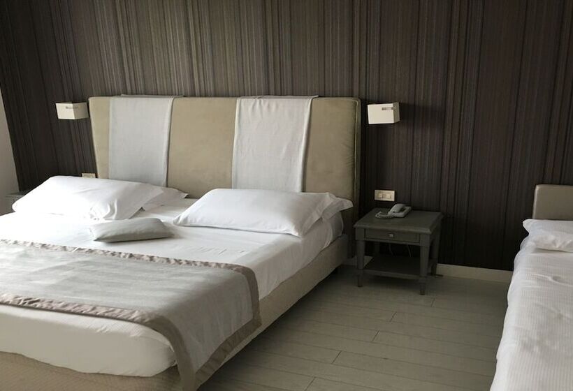 חדר סטנדרט לשלושה, Il Gabbiano