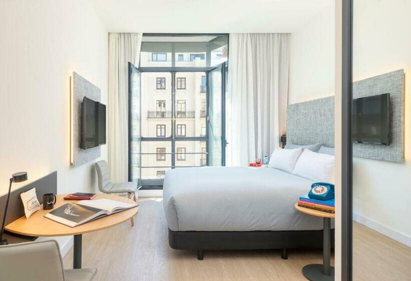 اتاق استاندارد با چشم‌انداز, Innside by Meliá Madrid Gran Vía