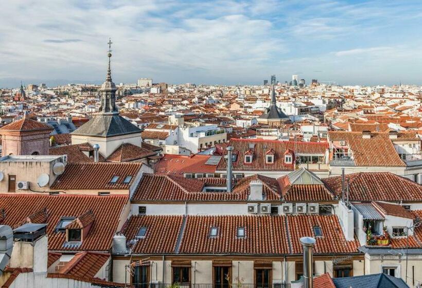 اتاق استاندارد با چشم‌انداز, Innside by Meliá Madrid Gran Vía