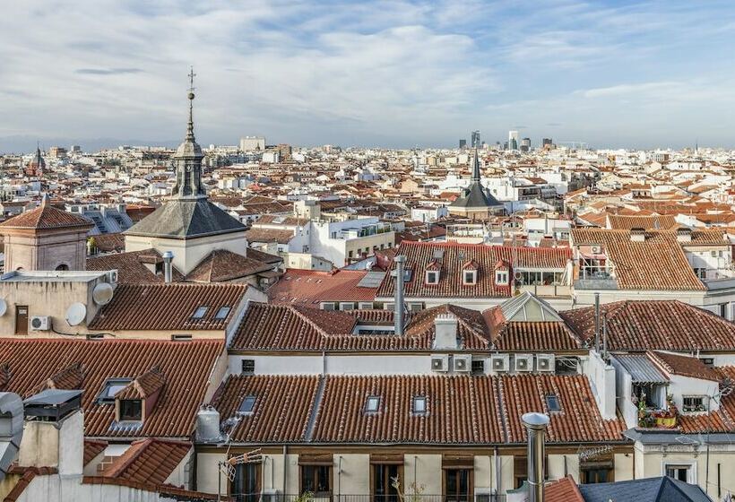 اتاق استاندارد با چشم‌انداز, Innside by Meliá Madrid Gran Vía