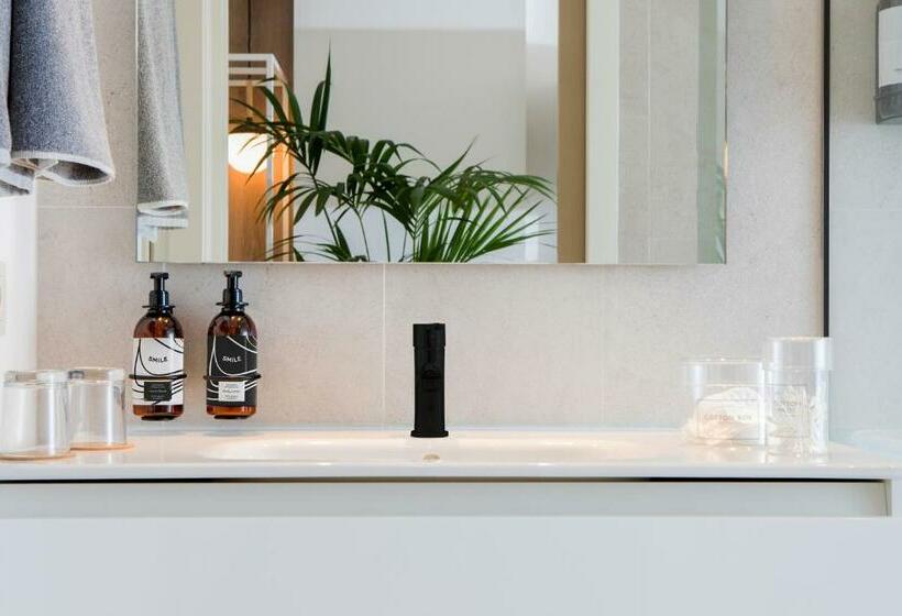 اتاق استاندارد تودرتو, Innside by Meliá Madrid Gran Vía