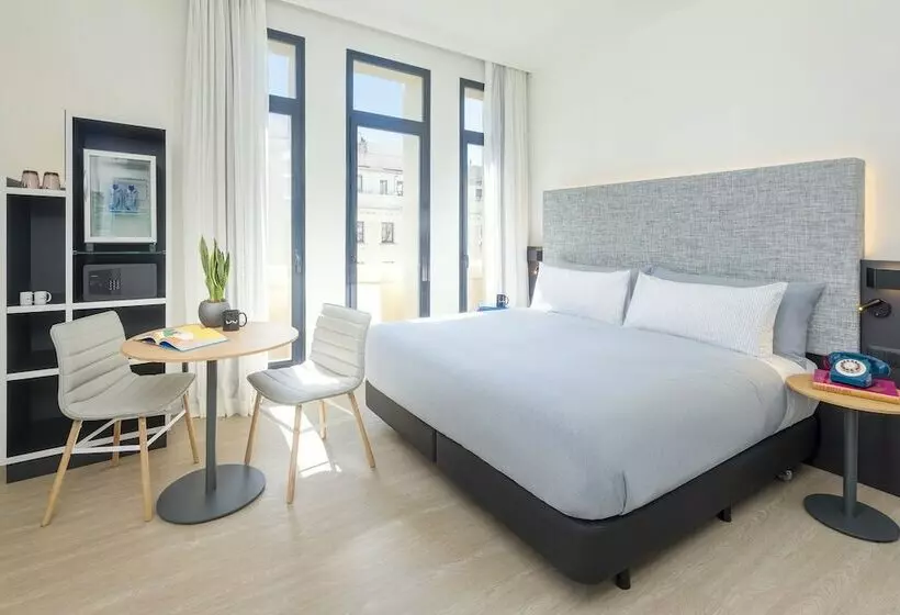 スタンダードコネクティングルーム, Innside by Meliá Madrid Gran Vía
