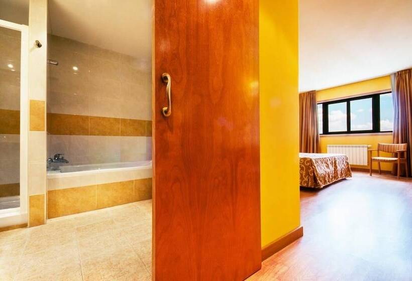 غرفة قياسية, La Canada