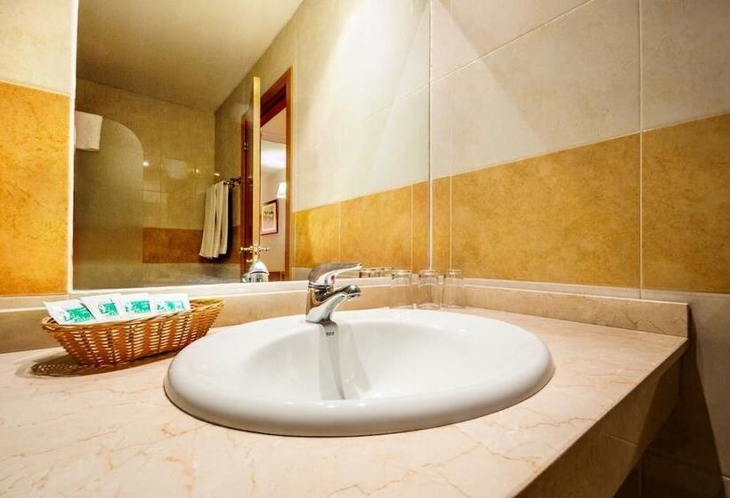 غرفة قياسية فردية, La Canada