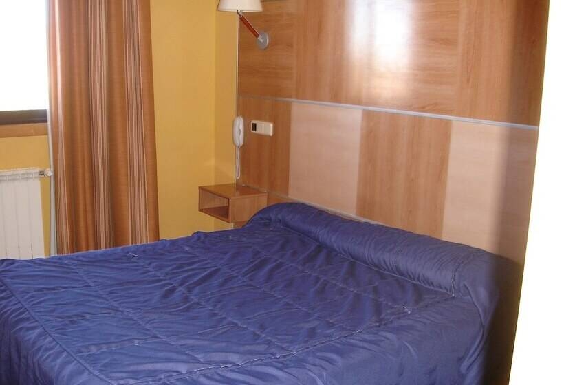 غرفة قياسية فردية, La Canada