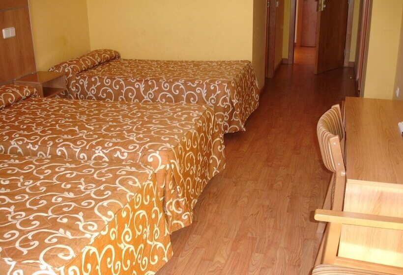 غرفة قياسية ثلاثية, La Canada