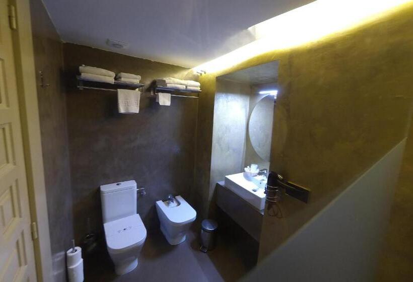 اتاق استاندارد, Los Patios