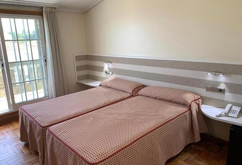 اتاق استاندارد با بالکن, Miramar