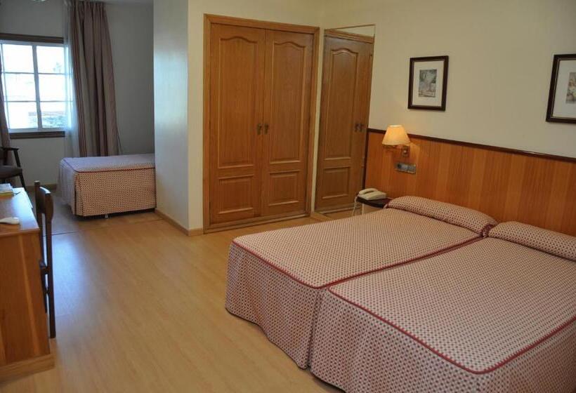 اتاق استاندارد سه نفره, Miramar
