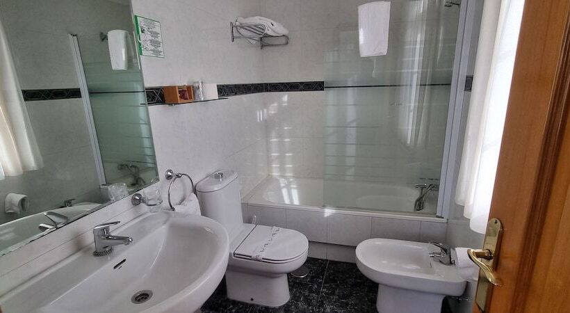 اتاق اکونومی, Miramar