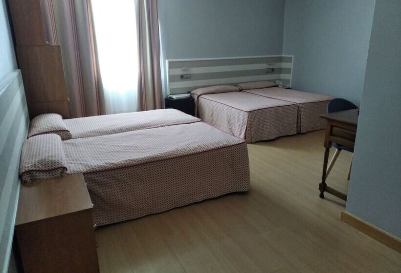 اتاق استاندارد چهار تخته, Miramar