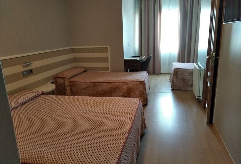 اتاق استاندارد چهار تخته, Miramar