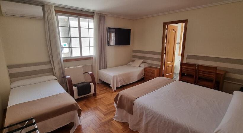 اتاق استاندارد چهار تخته, Miramar