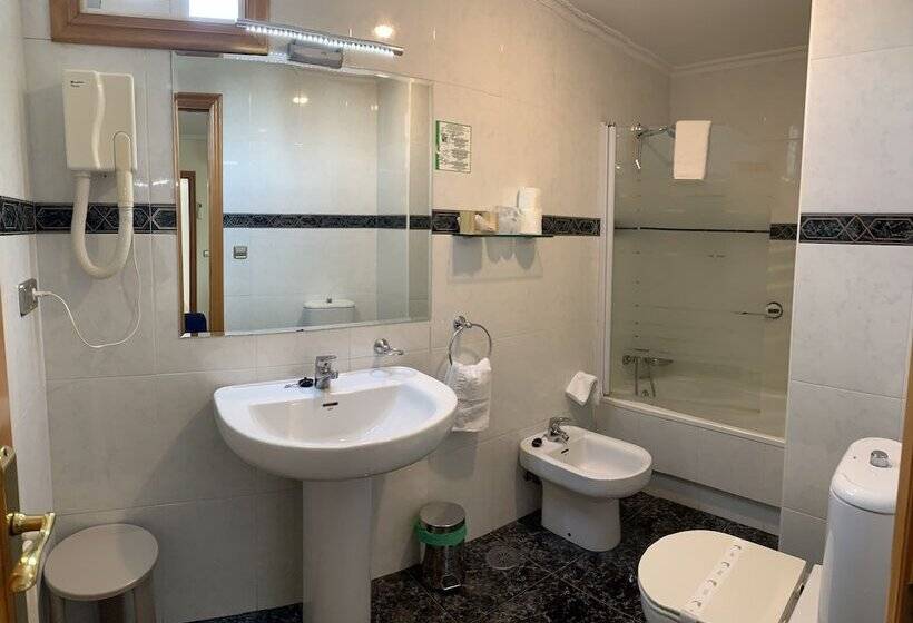 اتاق استاندارد چهار تخته, Miramar