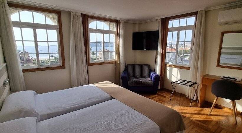 اتاق استاندارد با چشم‌انداز دریا, Miramar