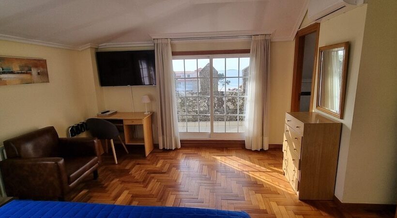 اتاق استاندارد با بالکن, Miramar