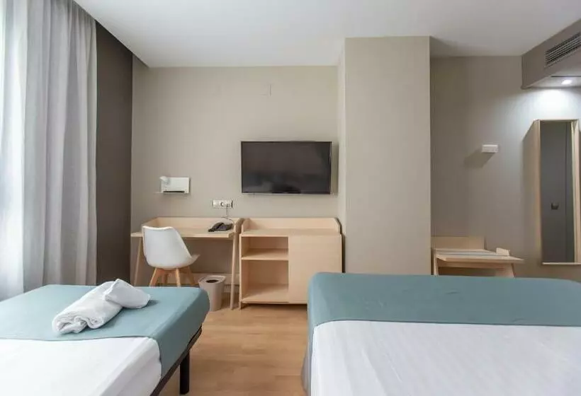 اتاق استاندارد سه نفره, Olympia Valencia