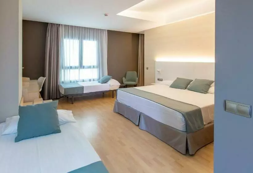 اتاق استاندارد چهار تخته, Olympia Valencia