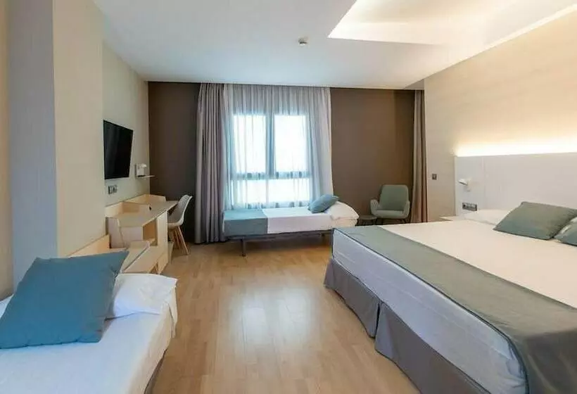 اتاق استاندارد چهار تخته, Olympia Valencia