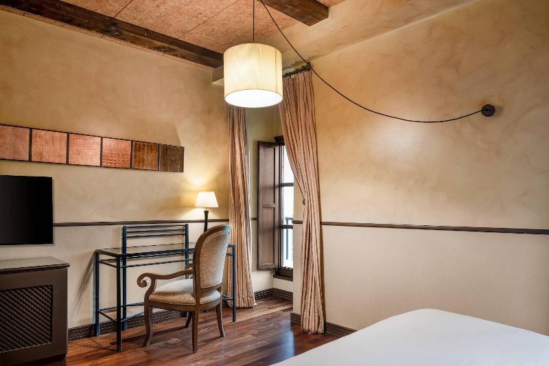 デラックスルーム, Palacio Del Carmen, Autograph Collection